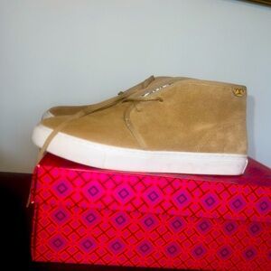 Tory Burch Iggy Lace-Up Sneakers mid top size 9.5